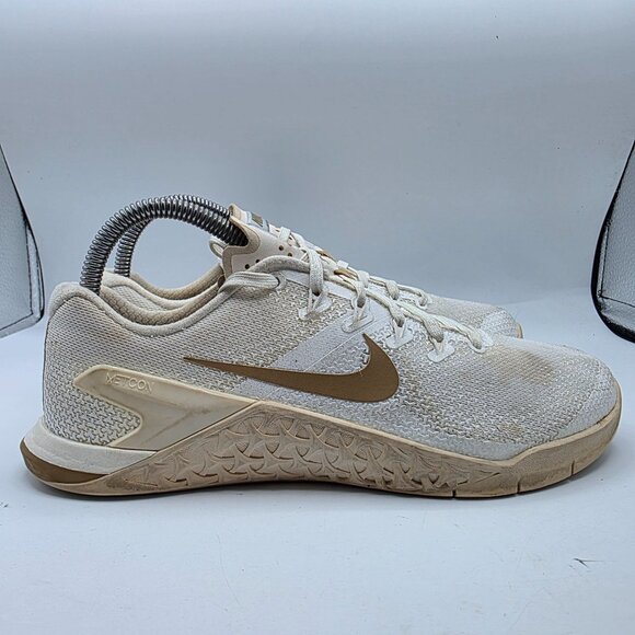 Nike Metcon 4 Womens Size 8 Champagne Metallic Gold Training Shoes Casual Walk - Picture 12 of 13